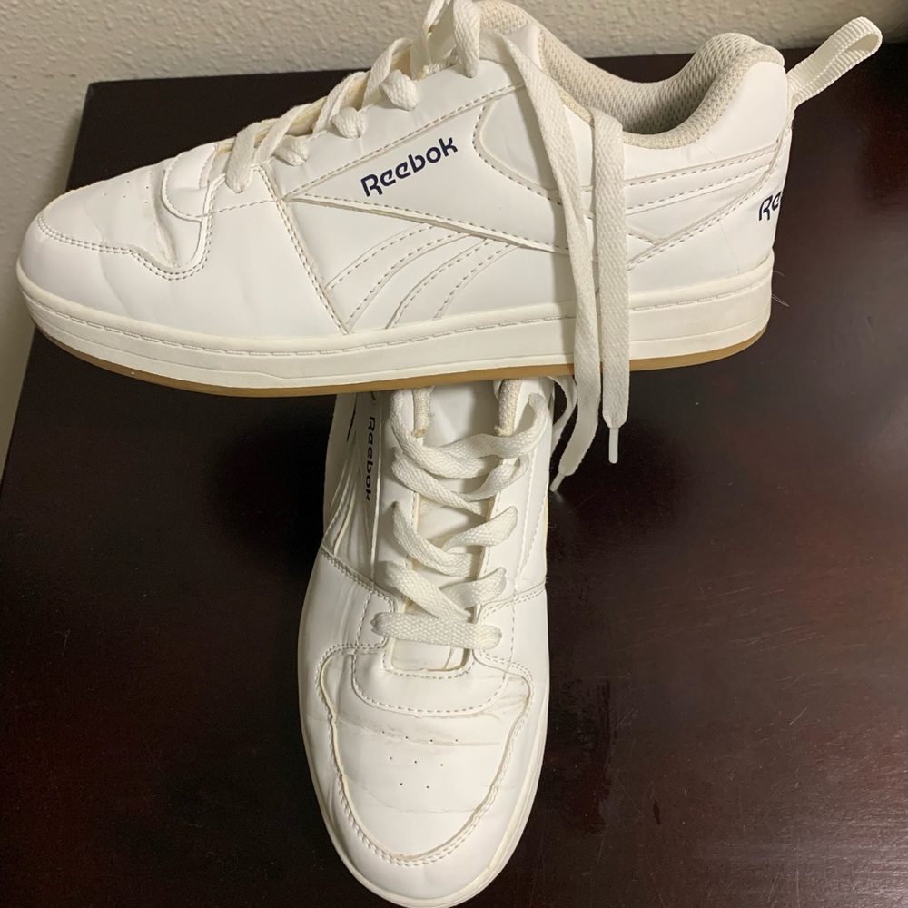 White Reebok for Men size 5 EUC